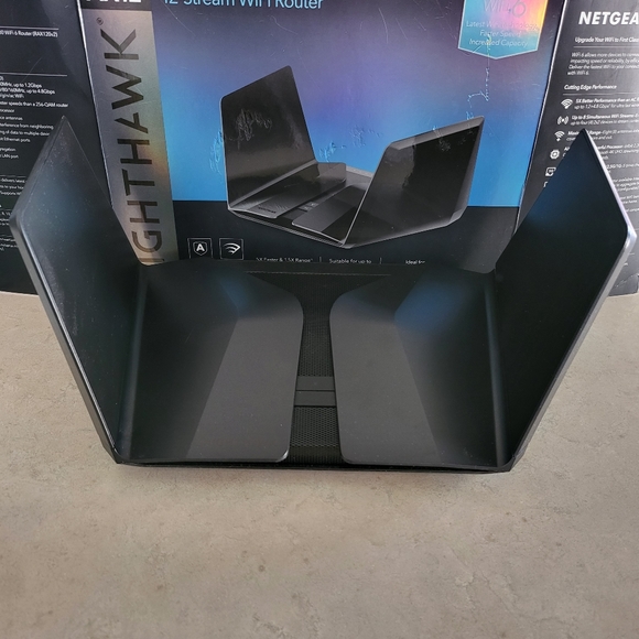NETGEAR Nighthawk AX6000 Wi-Fi 6 Router - Picture 8 of 10
